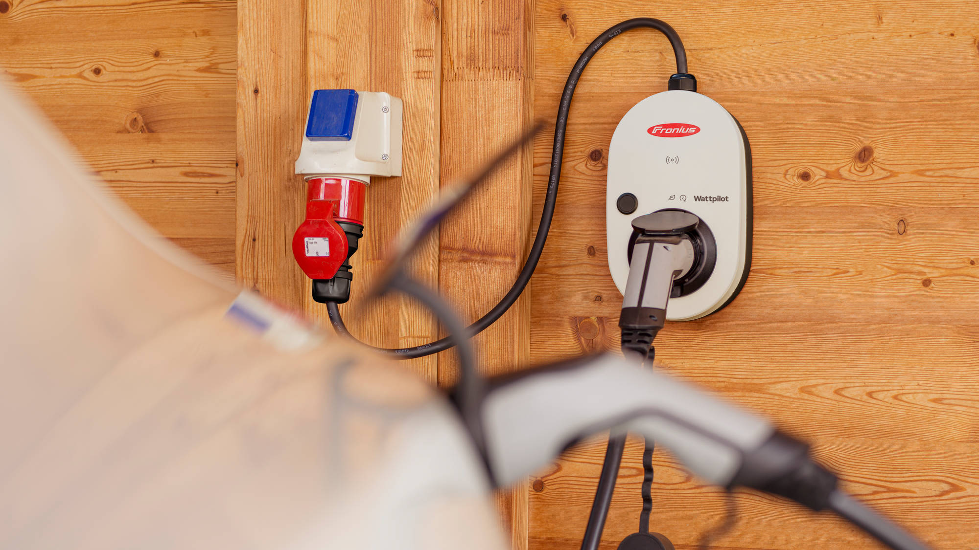 FRONIUS WATTPILOT GO 22 J 22 KW AC ARAÇ ŞARJ İSTASYONU